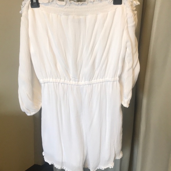 White Off-the-Shoulder Blue Floral Romper - Picture 2 of 3